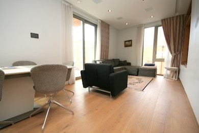 Fabulous two bedroom apartment available to rent in One Tower Bridge development £925 per week